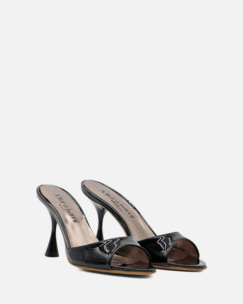 SANDALO CON TACCO IN PELLE VERNICE NERO GF922