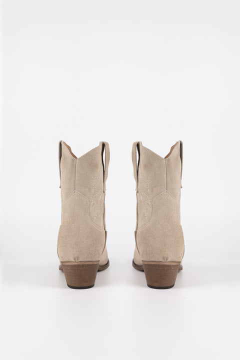 CAMPEROS IN CAMOSCIO BEIGE CON GAMBALE RICAMATO NOVA09 R/S