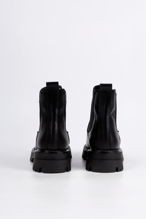 BEATLES IN PELLE NERO SUN 64